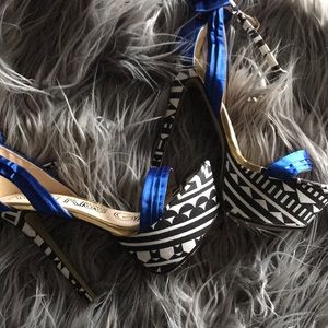 Red Kiss Girl Sexy Heels